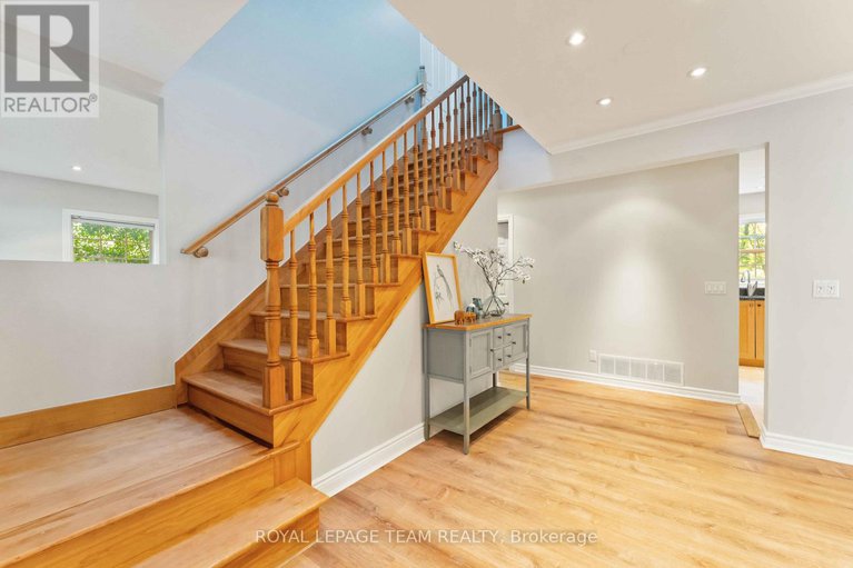 28943103/60-vaan-drive/merivale-gardens/ottawa/ontario/K2G0C9_16