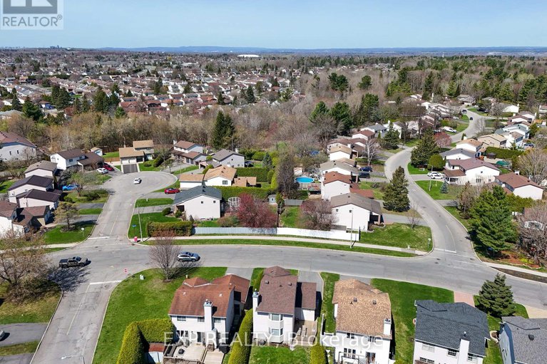 28550236/184-des-pins-place/queenswood-heights-south/ottawa/ontario/K1E2T5_37