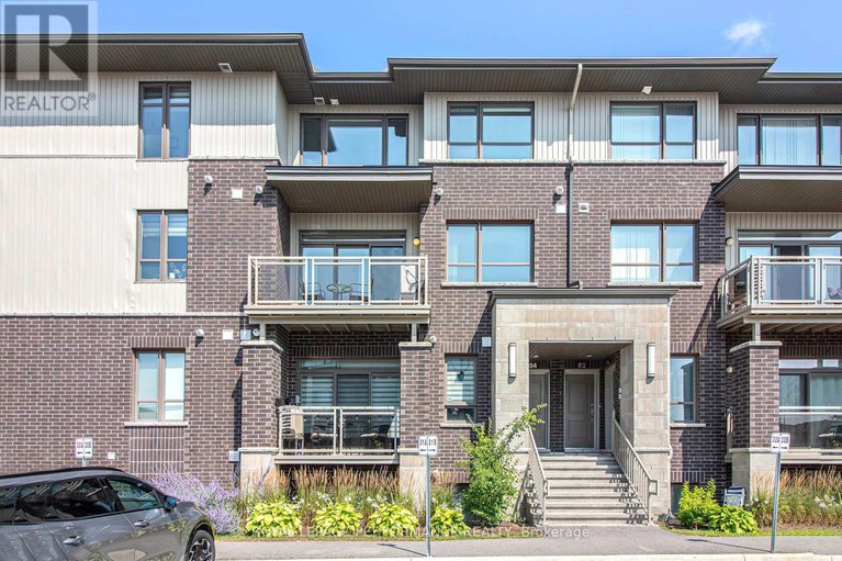 28674335/84-carabiner-private/mer-bleuebradley-estatesanderson-park/ottawa/ontario/K1W0L7_22