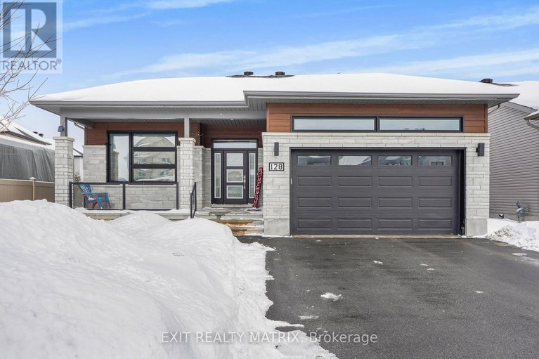 29368222/128-lyon-street/embrun/russell/ontario/K0A1W0_1