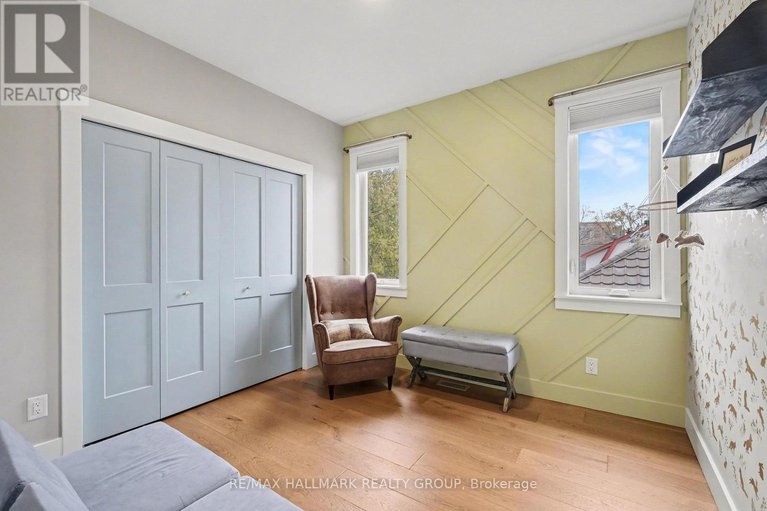 29606507/28-king-george-street/overbrook/ottawa/ontario/K1K1V8_33