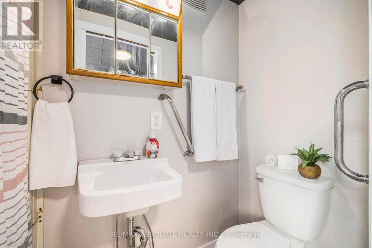 28557338/10-neilson-street/mcnabbraeside-twps/mcnabbraeside/ontario/K7S3G2_15