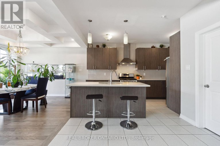 29160295/28-sopwith-private/huntley-ward-south-east/ottawa/ontario/K0A1L0_5