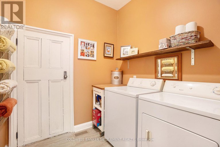 28303793/2296-south-lavant-road/lanark-highlands-dalhousie-twp/lanark-highlands/ontario/K0G1K0_29