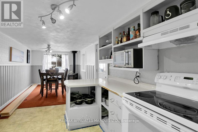 29112425/4872-nine-mile-road/south-glengarry-charlottenburgh-twp/south-glengarry/ontario/K0C1S0_12