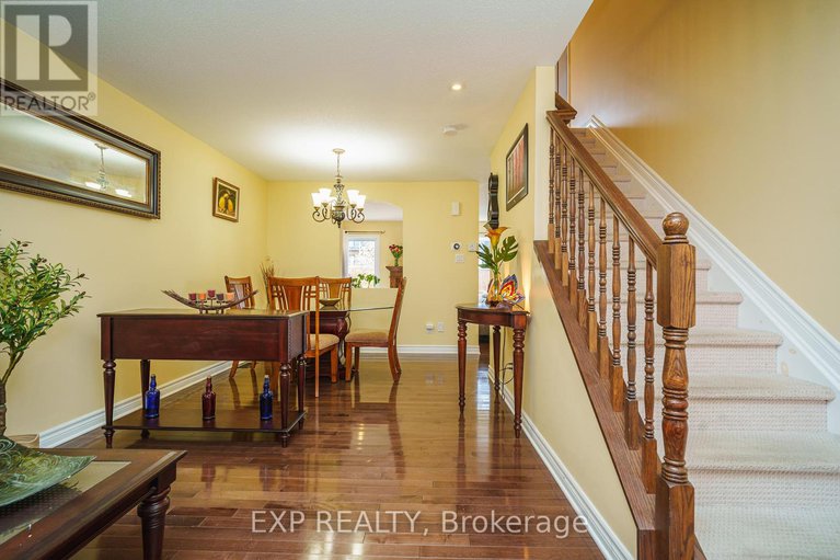 28257579/426-pillett-street/strandherd/ottawa/ontario/K2J5S3_4