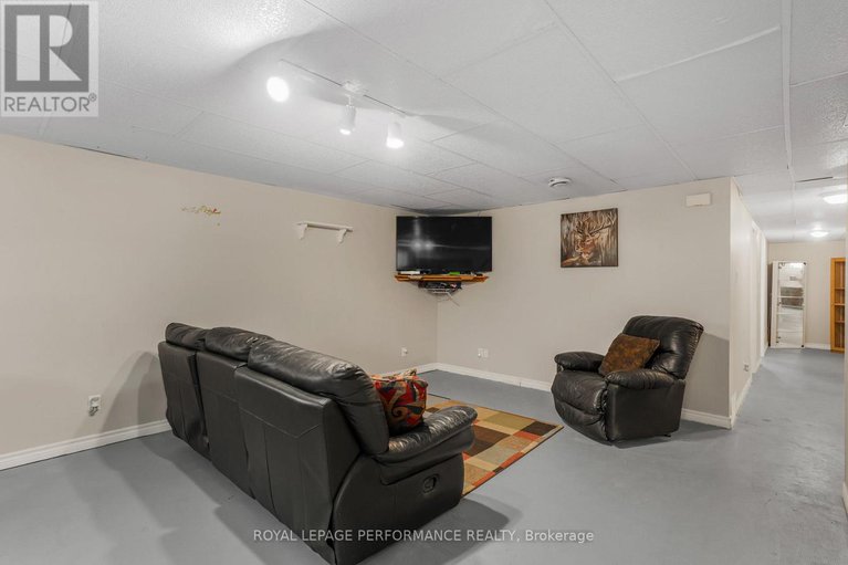 29009681/40-lori-lane/chesterville/north-dundas/ontario/K0C2H0_8