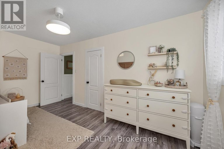 29440773/4914-farmers-way/carlsbad-springs/ottawa/ontario/K0A1K0_18