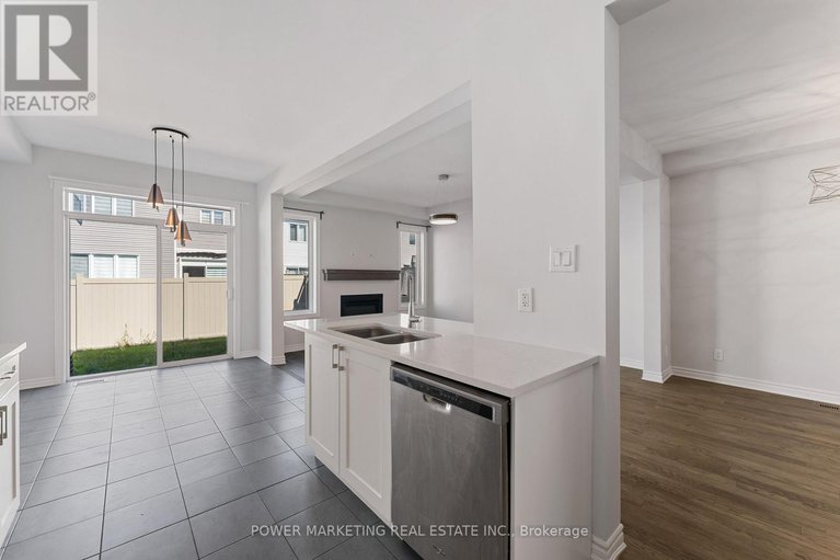 28883764/527-catleaf-row/avalon-west/ottawa/ontario/K4A5J2_16