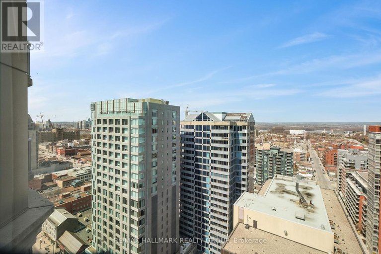 29651498/2404-234-rideau-street/sandy-hill/ottawa/ontario/K1N0A9_10