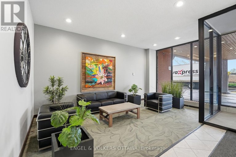 29637517/301-2951-riverside-drive/mooneys-bayriverside-park/ottawa/ontario/K1V8W6_3