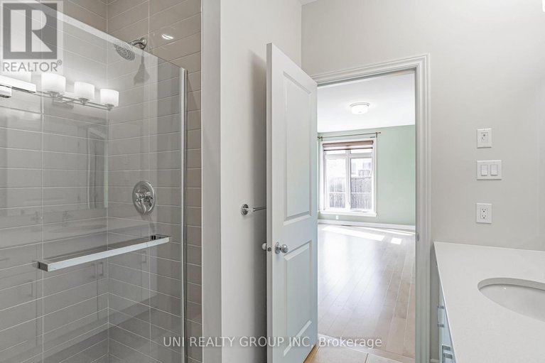 28692572/247-maygrass-way/remainder-of-stittsville-area/ottawa/ontario/K2S2K9_31