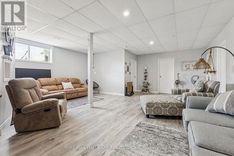28595134/585-blue-corner-road/champlain-twp/champlain/ontario/K0B1K0_22