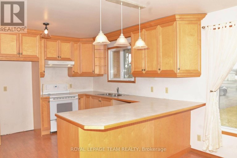 29471495/5740-carman-road/south-dundas-matilda-twp/south-dundas/ontario/K0E1K0_6