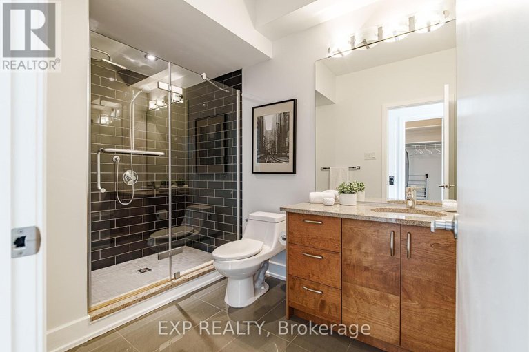 29463573/d-63-young-street/west-centre-town/ottawa/ontario/K1S5T5_23