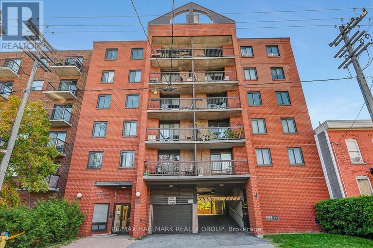 29462515/504-222-guigues-avenue/lower-townbyward-market/ottawa/ontario/K1N5J2_2