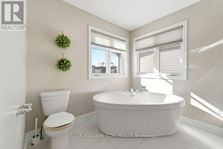 29565536/307-nonius-street/emerald-meadowstrailwest/ottawa/ontario/K2V0C5_35