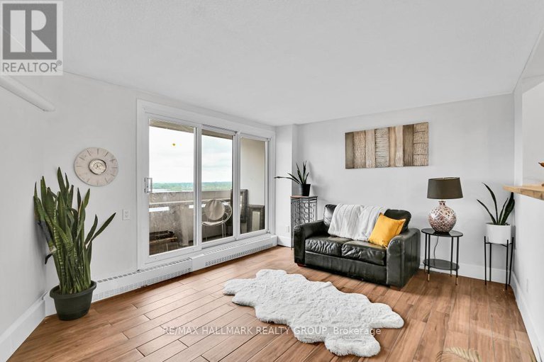 28331296/1808-1081-ambleside-drive/woodroffe/ottawa/ontario/K2B8C8_9