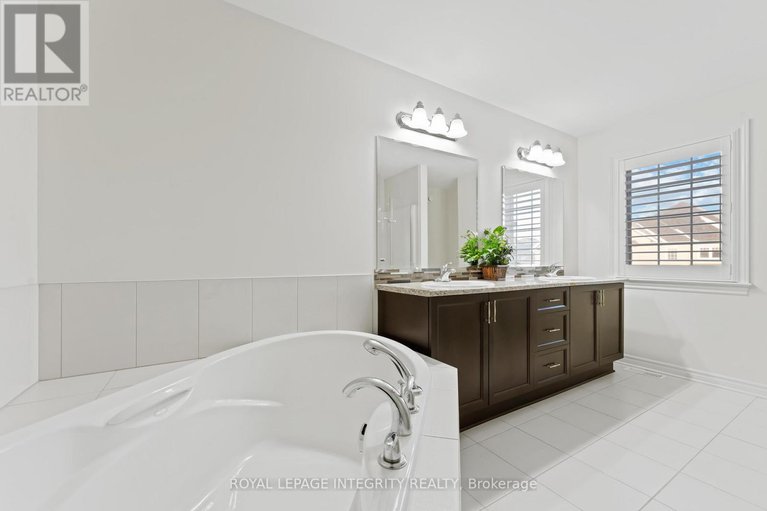 29442302/561-egret-way/half-moon-bay/ottawa/ontario/K2J0E3_26