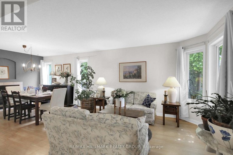 28806106/137-springcreek-crescent/bridlewood/ottawa/ontario/K2M2M1_2