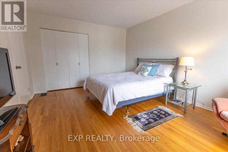 28487090/422-kintyre-private/carleton-square/ottawa/ontario/K2C3M7_14