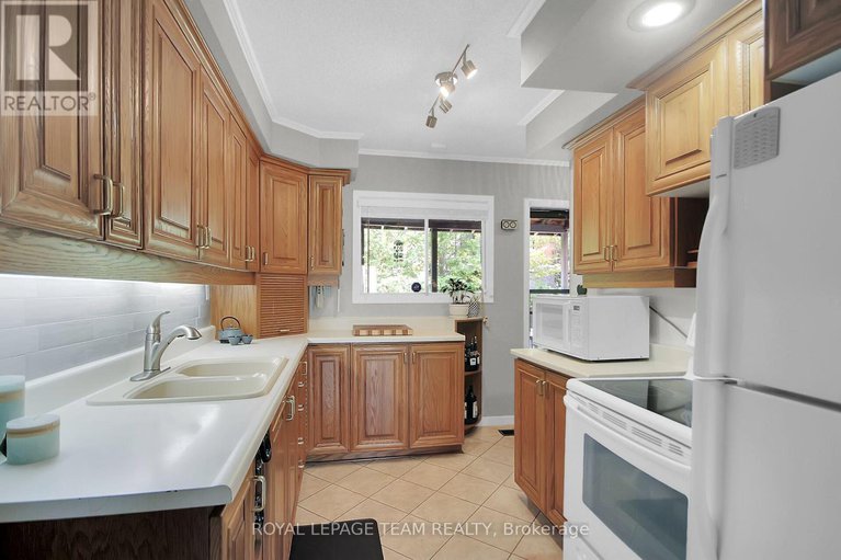 28464329/96-prince-albert-street/overbrookcastle-heights/ottawa/ontario/K1K2A1_15