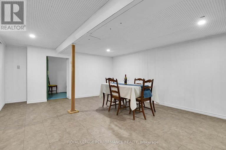 28522253/1379-mayview-avenue/carlington/ottawa/ontario/K1Z8H6_22