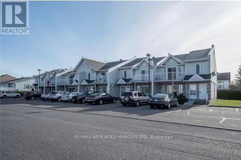 28149635/1-6-tonia-street/alexandria/north-glengarry/ontario/K0C1A0_1