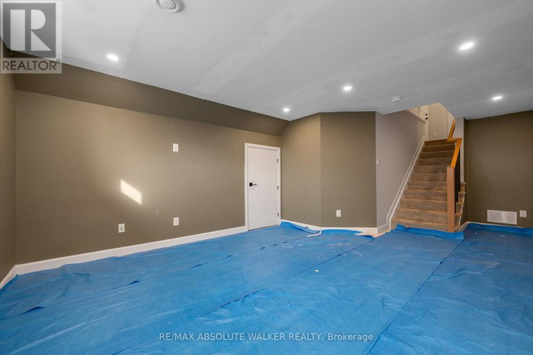 28495376/231-letang-street/town-of-rockland/clarence-rockland/ontario/K4K0K1_31