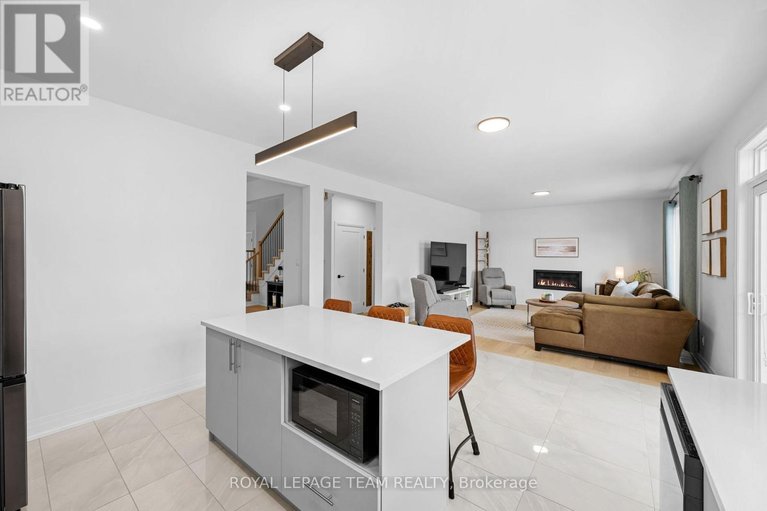 29484590/437-fleet-canuck-private/huntley-ward-south-east/ottawa/ontario/K0A1L0_17