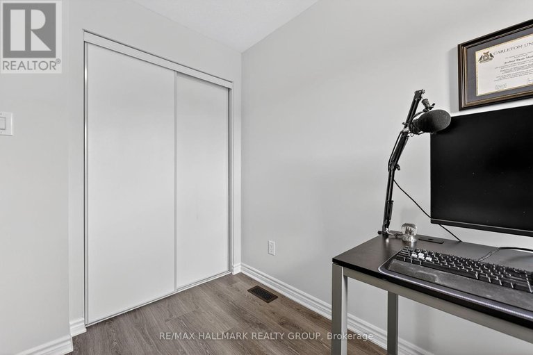 28509446/551-takamose-private/cfb-rockcliffe-and-area/ottawa/ontario/K1K5A5_28