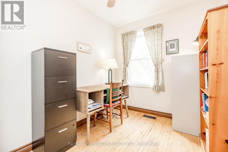 29023598/361-larouche-street/vanier/ottawa/ontario/K1L7L1_18