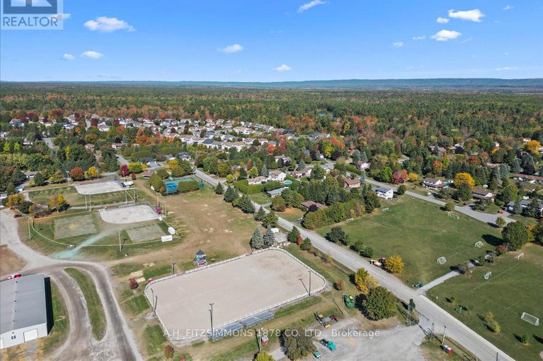 29037690/3791-carp-road/carp/ottawa/ontario/K0A1L0_41