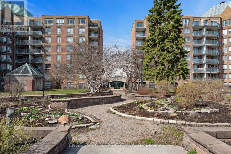 28611084/610-45-holland-avenue/ottawa-west/ottawa/ontario/K1Y4S3_14