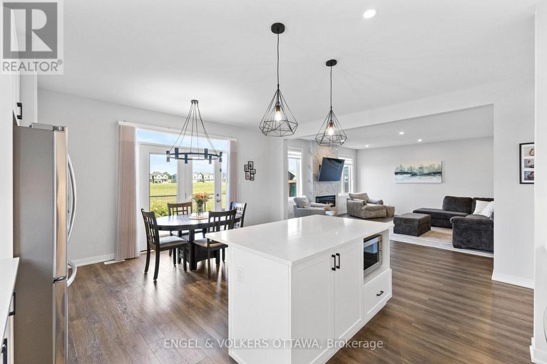 28758324/119-green-ash-avenue/goulbourn-twp-from-franktown-rdsouth-to-rideau/ottawa/ontario/K0A2Z0_13
