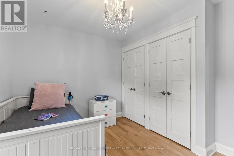 29027938/6577-michelangelo-court/north-gower/ottawa/ontario/K0A2T0_18