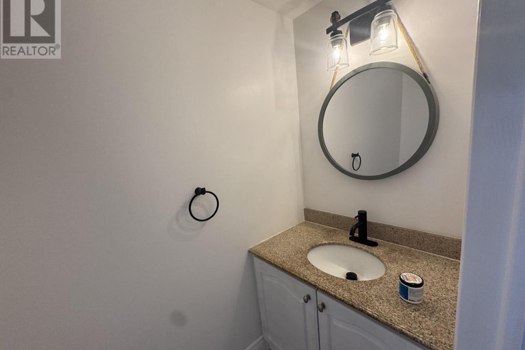 29667357/38-paddington-private/heron-gateindustrial-park/ottawa/ontario/K1V0T2_16