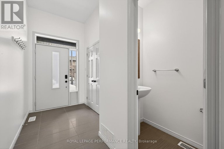 29581114/345-nonius-street/emerald-meadowstrailwest/ottawa/ontario/K2V0E1_3