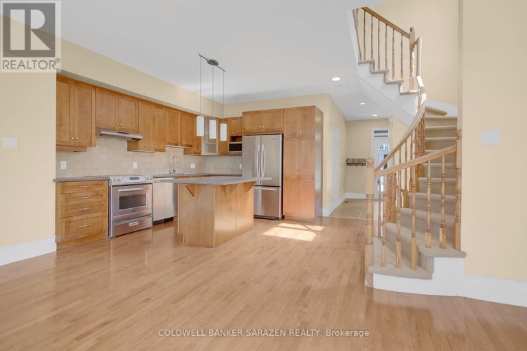 28429149/286-parkin-circle/blossom-parkkemp-parkfindlay-creek/ottawa/ontario/K1T4G8_32