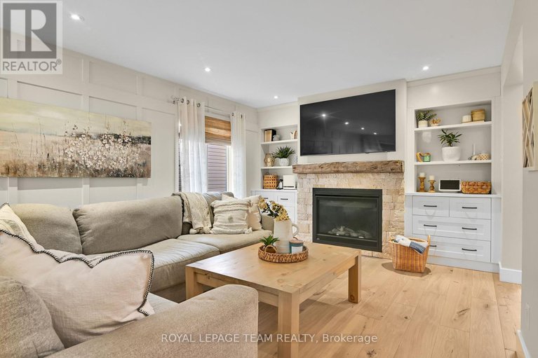 28615921/4156-wolfe-point-way/riverside-southgloucester-glen/ottawa/ontario/K1V1P5_7