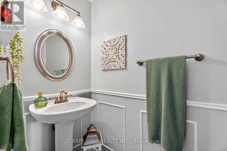 28835816/1545-demeter-street/fallingbrookgardenway-south/ottawa/ontario/K4A4Y9_9