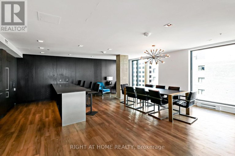 28693588/2102-20-daly-avenue/sandy-hill/ottawa/ontario/K1N0C6_18