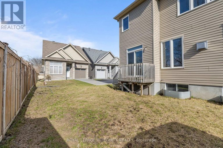 29655323/27-orange-blossom-private/blossom-parkleitrim/ottawa/ontario/K1T0M9_34