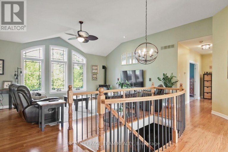 29359400/2539-kearns-way/osgoode-twp-north-of-reg-rd-6/ottawa/ontario/K4P1R9_17