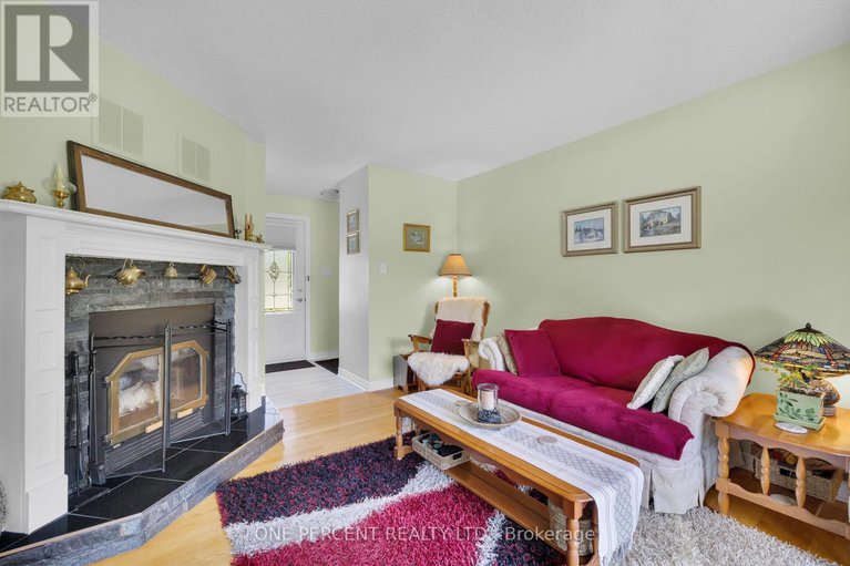 28386377/3-aimee-lane/north-grenville-twp-kemptville-south/north-grenville/ontario/K0G1S0_14