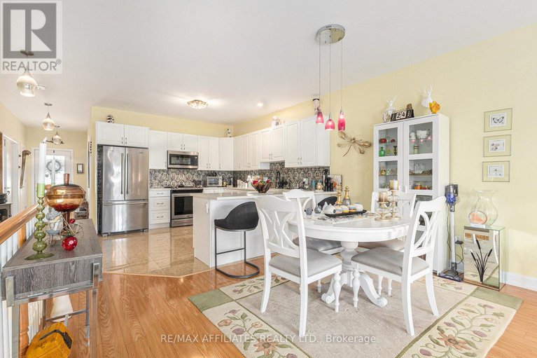 28523085/465-lancaster-lane/winchester/north-dundas/ontario/N1A2W1_5
