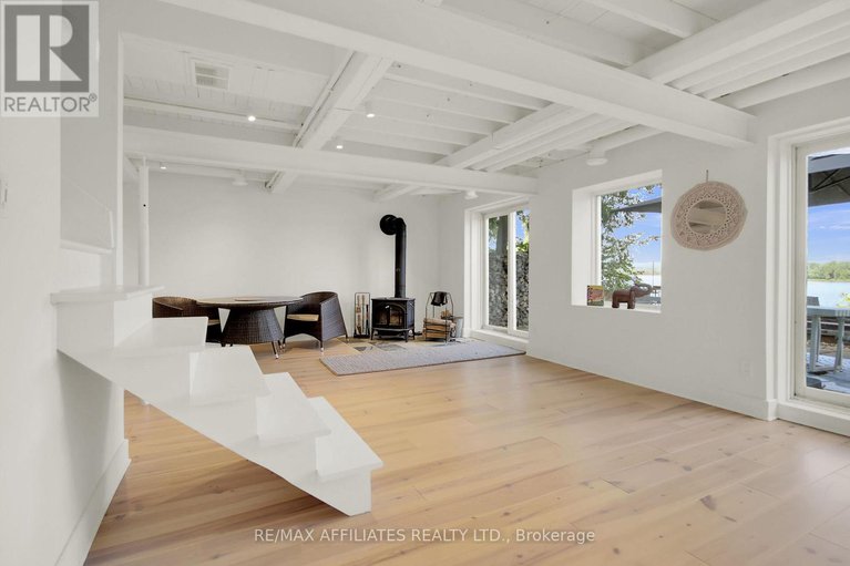 28898868/300-riverwood-drive/woodlawnmaclarens-landingkilmaurs/ottawa/ontario/K0A3M0_17