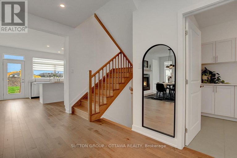 28317533/908-duxbury-lane/riverside-southgloucester-glen/ottawa/ontario/K4M0M3_16