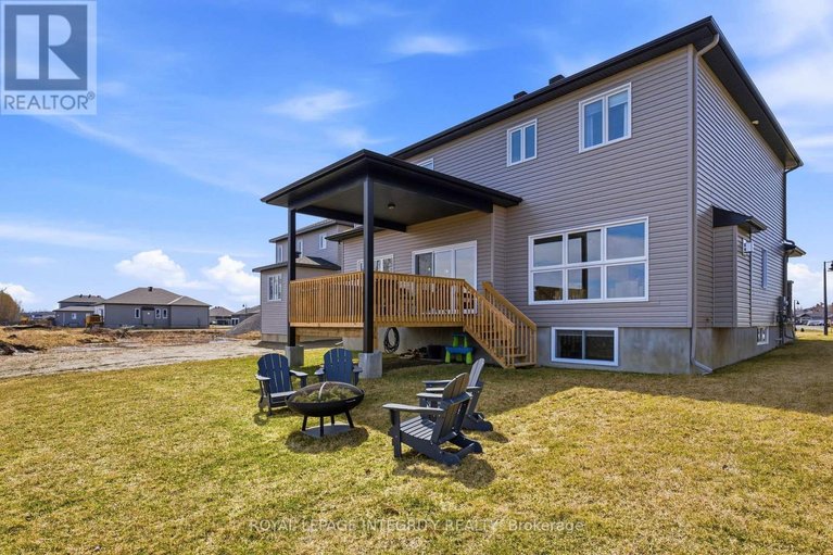 29590747/451-moonlight-drive/russell-twp/russell/ontario/K4R0L1_41