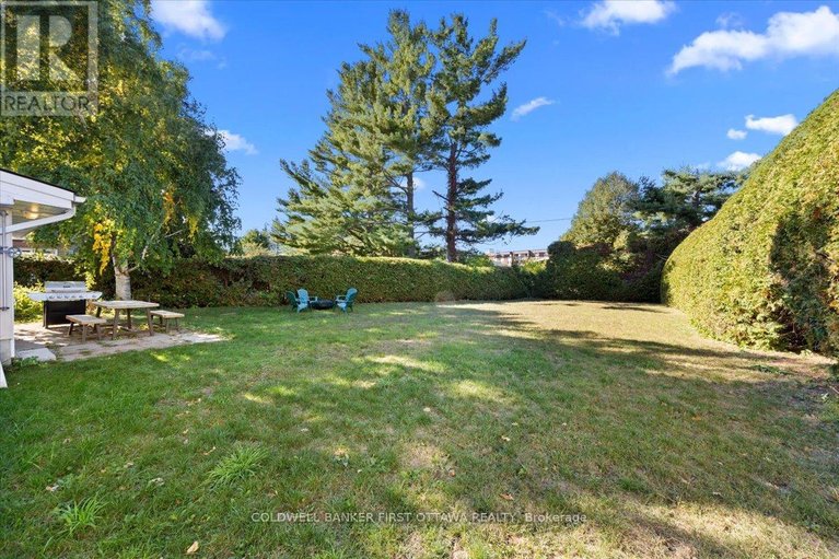 29487497/13-edgebrook-road/lynwood-village/ottawa/ontario/K2H6C2_30